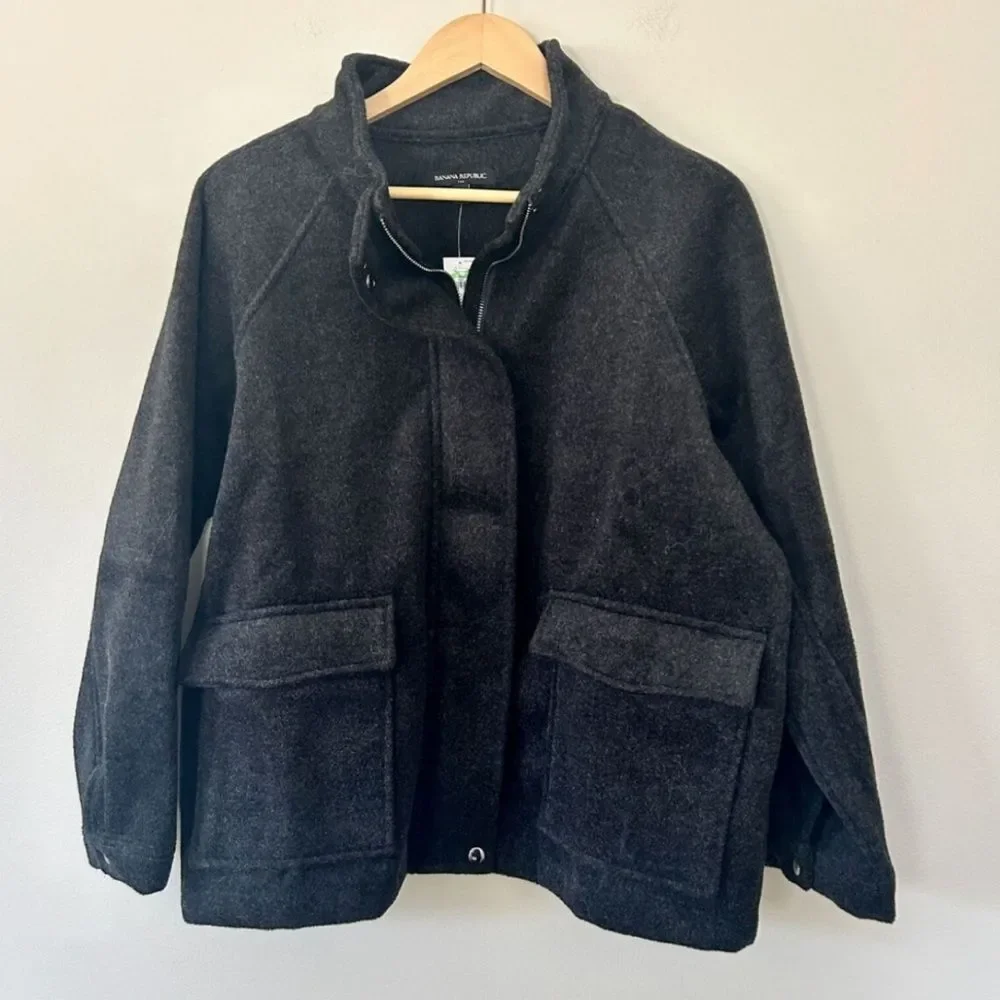 Banana republic Men’s Dark‎ Gray Jacket size xxl